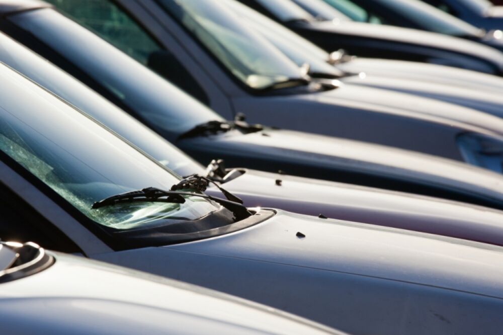 Automobili, Prodaja auta, Foto: Shutterstock