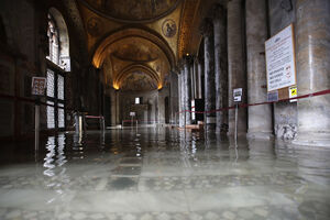 Deset mrtvih u poplavama na Siciliji