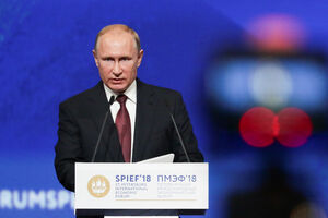 Putin traži od Porošenka puštanje ruskih novinara