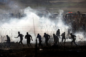 Protest na granici Gaze i Izraela: Ranjeno 20 Palestinaca, puštani...