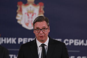 Vučić: Međunarodna zajednica da dozvoli Srbima i Albancima da sami...