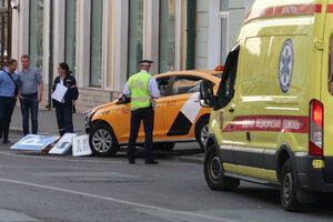 UZNEMIRUJUĆI VIDEO: Taksista uletio u pješake u Moskvi, osam...