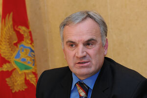 Šahmanović napustio Bošnjačku stranku prije isključenja