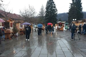U Kolašinu otvoren Novogodišnji bazar