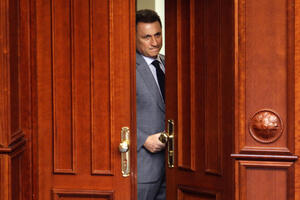 Sobranje oduzelo Gruevskom poslanički imunitet