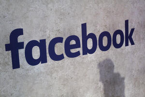 Fejsbuk će uložiti 300 miliona dolara u novinarstvo