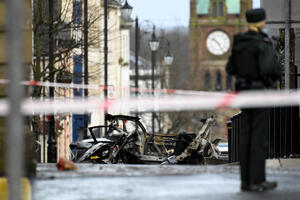 Sjeverna Irska: Hapšenja nakon eksplozije automobila-bombe