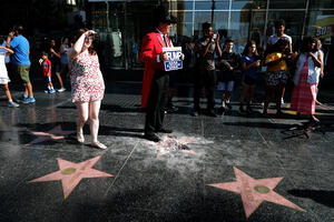Uništena Trampova zvijezda na stazi slavnih u Holivudu