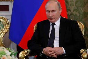 Putin: Boltonova posjeta korak ka obnavljanju odnosa