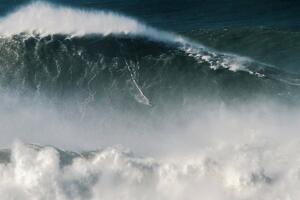 Pogledajte obaranje svjetskog rekorda u surfovanju: Zajahao talas...