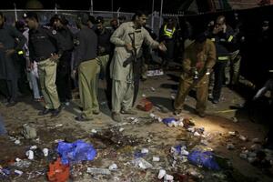 Pakistan: Napadači pucali i zapalili kamp, ubijene četiri osobe