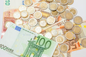 Bez promjena: Prosječna plata u februaru 511 eura
