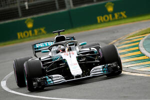 GP Australije: Hamiltonu pol pozicija i rekord staze