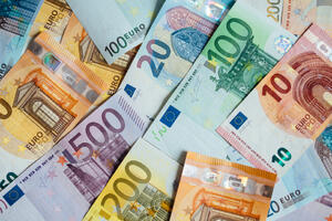 Euro je Pijemont federalne Evrope