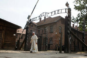 Poljska izglasala zakon o Holokaustu, oštre osude Izraela i SAD