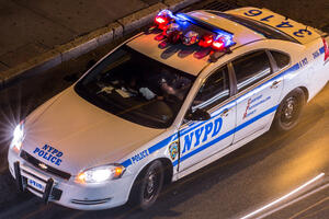 Njujork: Policija tvrdi da je uhapsila čovjeka koji je nožem ubo...