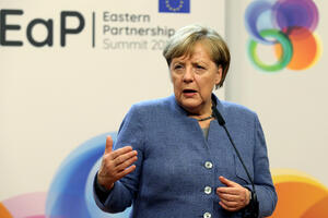 Merkel: Evropi treba jaka Njemačka, što prije formirati novu vladu