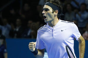 Federer se vratio na tron u rodnom gradu: Delpo pao nakon maratona