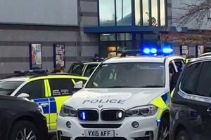 Engleska: Policija uhapsila muškarca koji je dvoje ljudi držao kao...