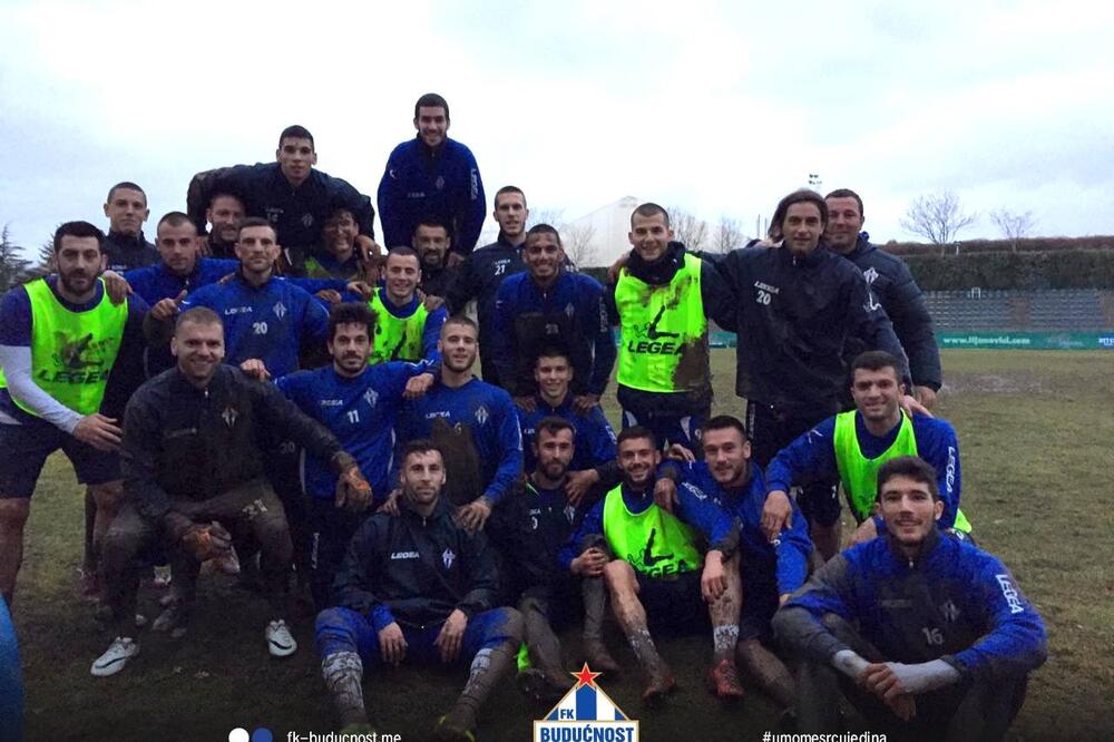 Moraju kući: Fudbaleri Budućnosti nakon treninga u Međugorju