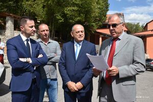 Ministar Simović posjetio kompaniju “Gornič”, korisnika IPARD Like...