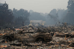 Bukte požari u Kaliforniji: Najmanje 13 osoba poginulo, 105.000...