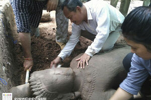 Kambodža: Arheolozi u Angkor Vatu pronašli veliku statuu