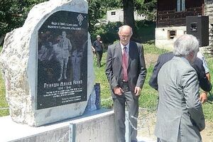 Mještani uklonili spomen-ploču Račića, ostao obelisk
