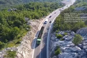 Kamion sa gumama i na promotivnom videu Direkcije za saobraćaj