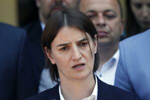 Blic: SNS nema većinu da izglasa Anu Brnabić za premijera