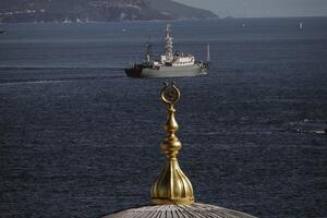 Britanska mornarica prati ruske brodove kroz Lamanš