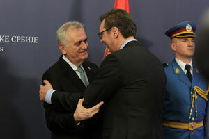 Nikolić poželio Vučiću pobjedu na predsjedničkim izborima