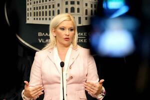 DSS: Mihajlović priznala da Vlada Srbije radi po diktatu Merkelove...