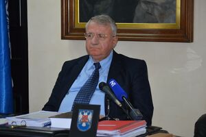 Šešelj: Srbiji treba predsjednik koji će kontrolisati Vučića, a to...