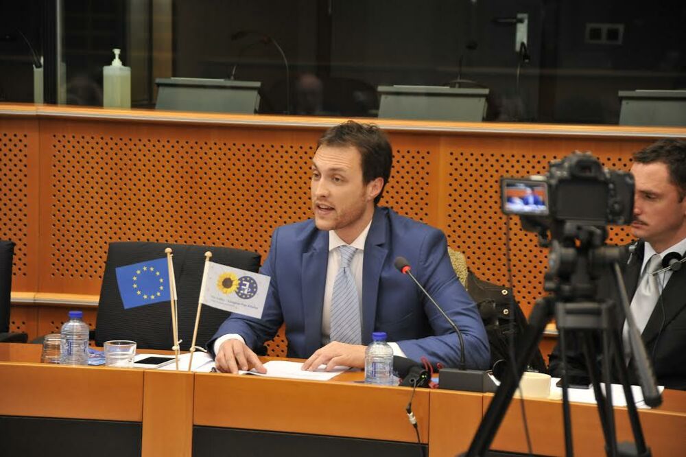 Marko Milačić, Foto: Referendumski karavan