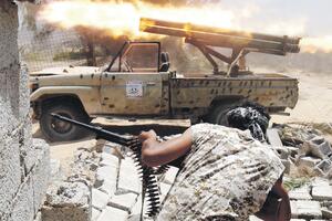 Libija: Ofanziva protiv džihadista u Bengaziju, SAD bombardovale...