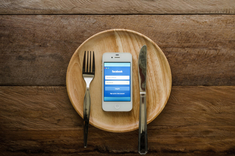 Facebook, zavisnost, Foto: Shutterstock
