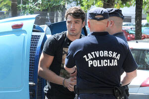 Bruka u Kotoru: "Škaljarac" Jovanović pobjegao komandiru policije
