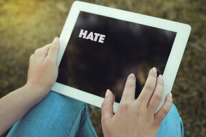Facebook, YouTube, Twitter... zajedno protiv govora mržnje