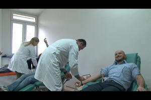 Predstavnici bjelopoljskog odbora islamske zajednice donirali krv