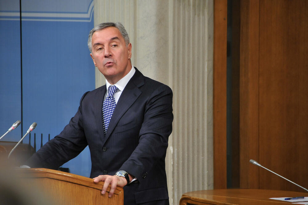 Milo Đukanović, premijerski sat, Foto: Biro za odnose sa javnošću