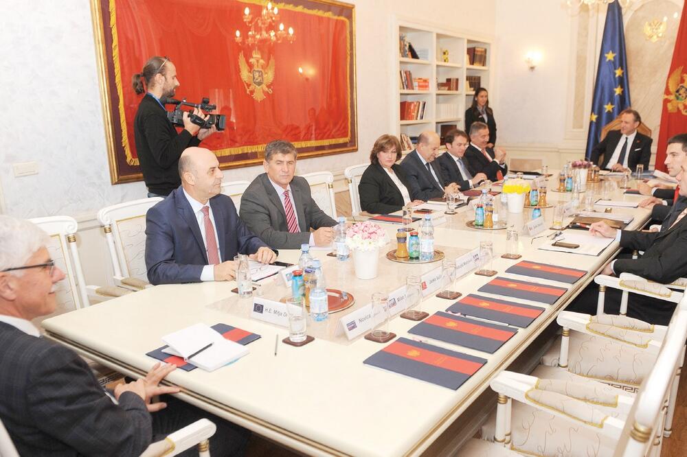 Sastanak lidera u Skupštini o krizi, Foto: Savo Prelević