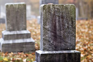 Poljska: Oskrnavljeno više od 50 grobova vojnika Crvene armije