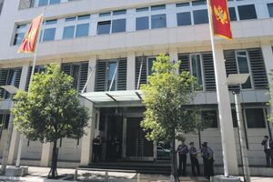 Vlada: Crna Gora na korak do punopravnog članstva u NATO