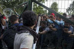 Izbjeglička porodica razdvojena u nemirima na mađarskoj granici