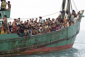 Mjanmar na moru spasio 208 migranata iz Bangladeša