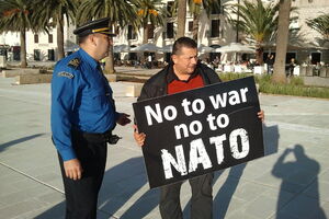 Raičević: Obavezan referendum o ulasku u NATO