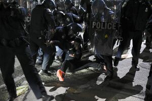 Baltimor: Novi protesti zbog smrti Afroamerikanca u policijskom...