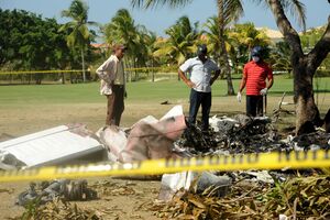 Dominikanska republika: Avion se srušio na teren za golf, poginulo...