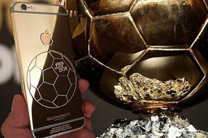 Ronaldo za svoj Iphone nabavio zlatno-srebrnu masku sa ugraviranom...